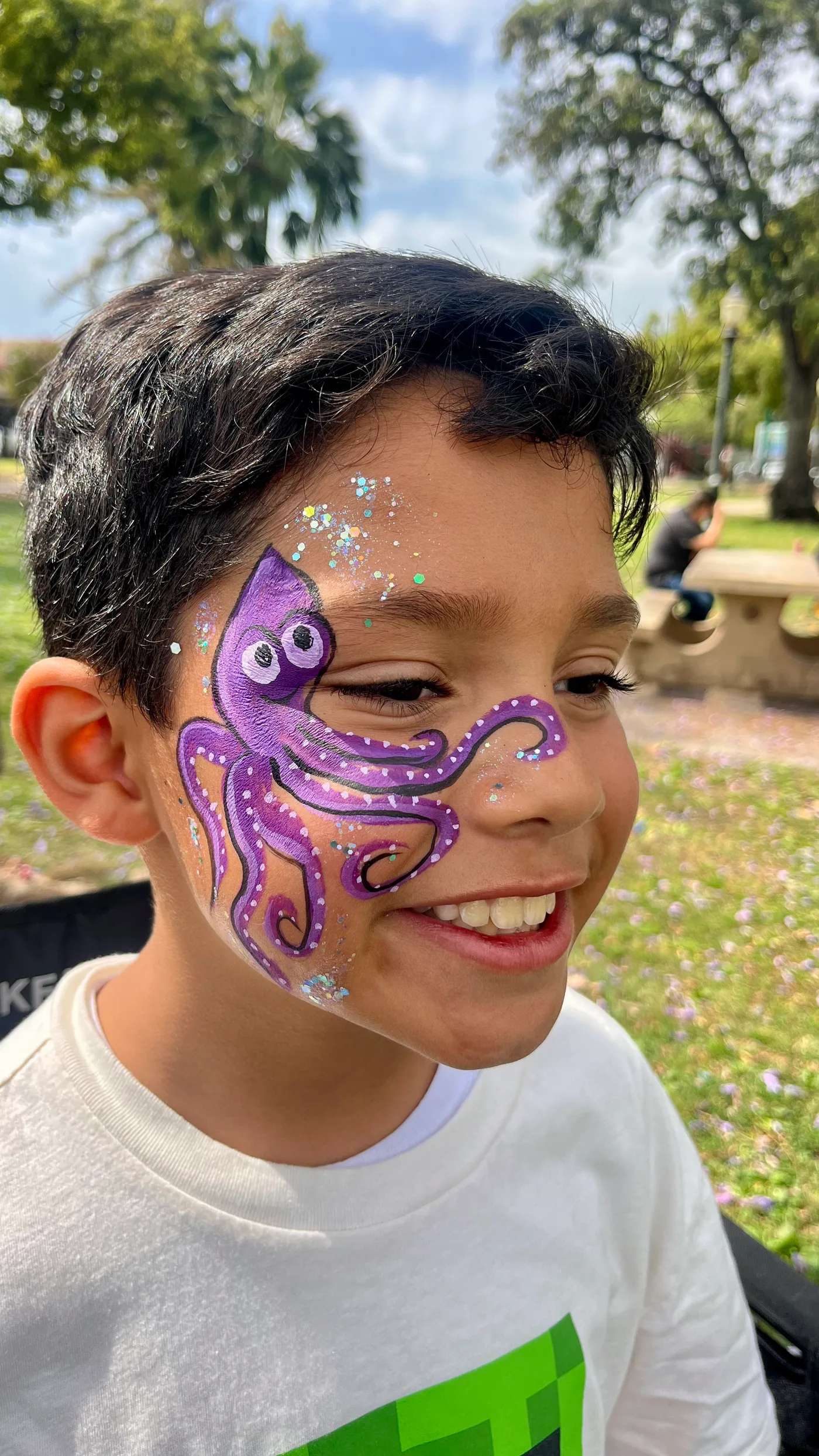 Happy Faces LA face painting at a birthday party in Los Angeles